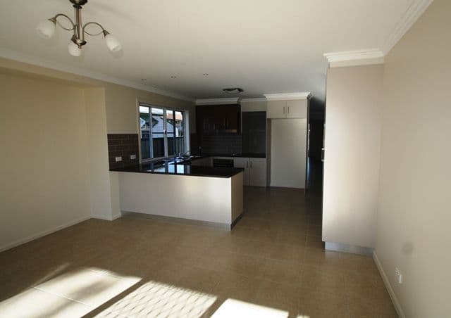 19 Myall Avenue, WARWICK QLD 4370, Warwick - Thumbnail 5