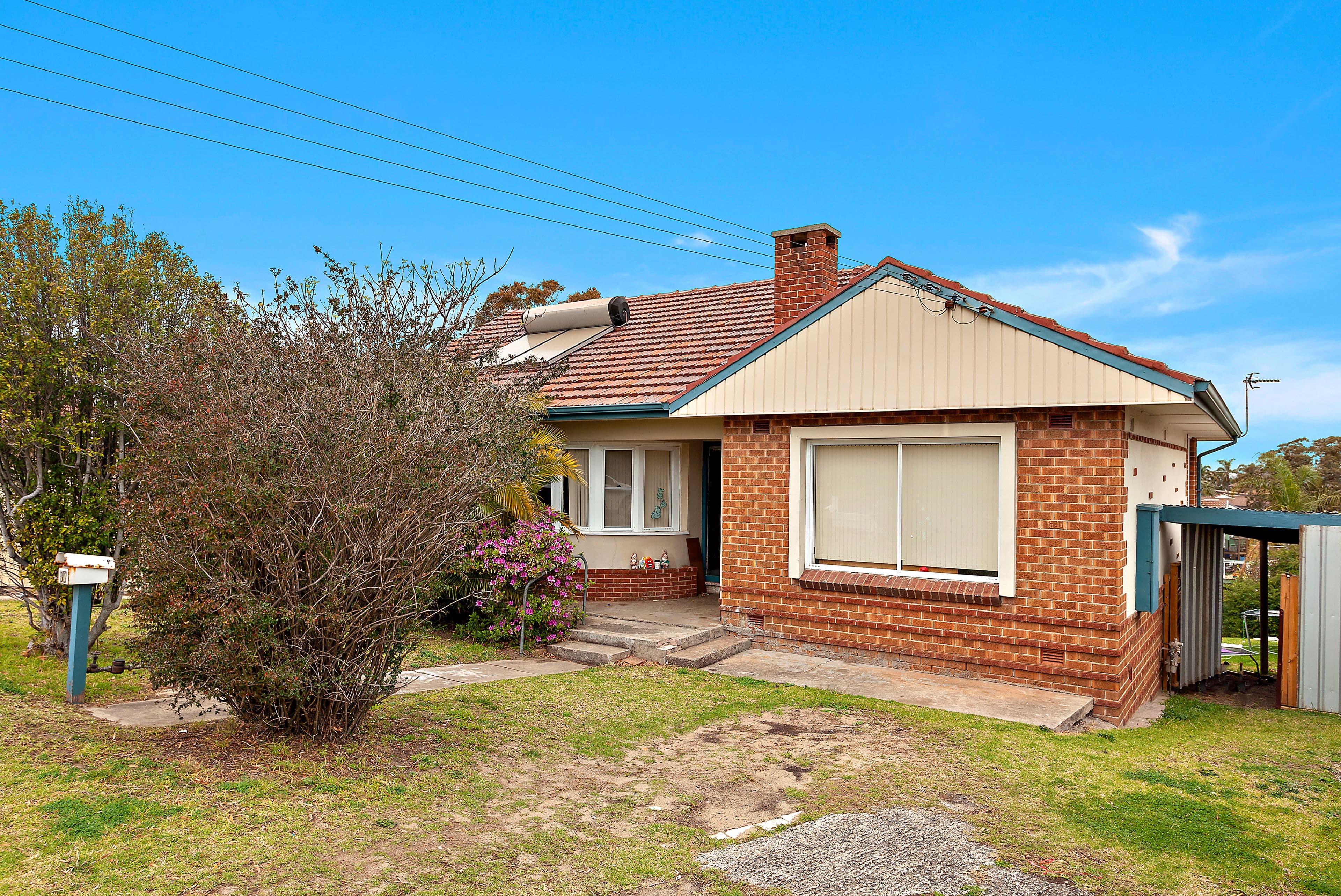 30 Noble Parade, Lake Heights - Thumbnail 2