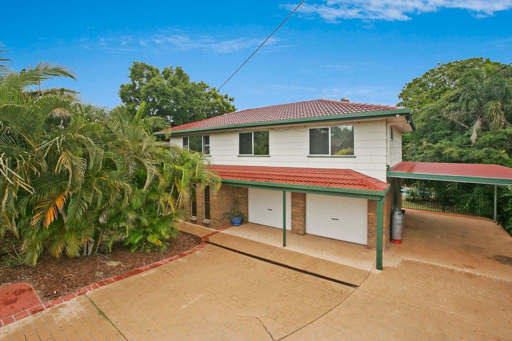 11 Mayfair Street, Alexandra Hills QLD 4161, Alexandra Hills - Thumbnail 2