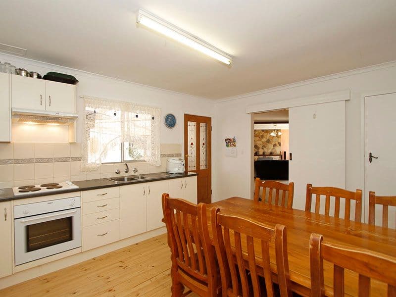 28 Main South Road, MYPONGA SA 5202, Myponga - Thumbnail 4
