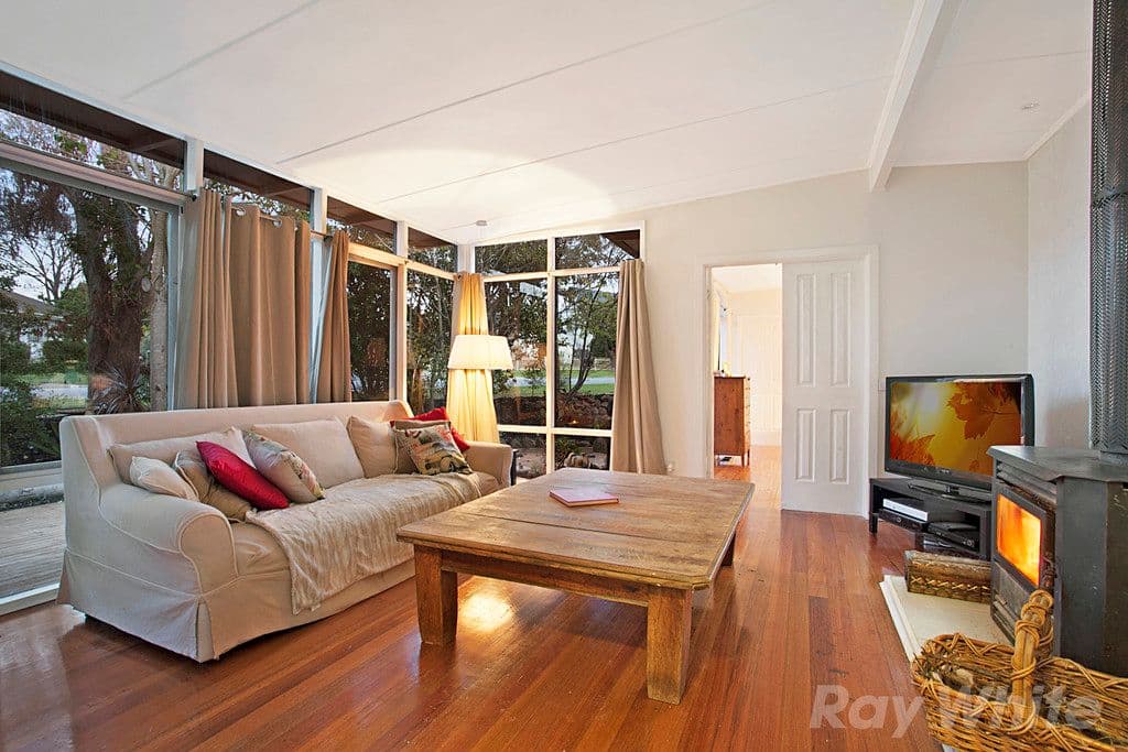1 Johnson Drive, Ferntree Gully VIC 3156, Ferntree Gully - Thumbnail 2