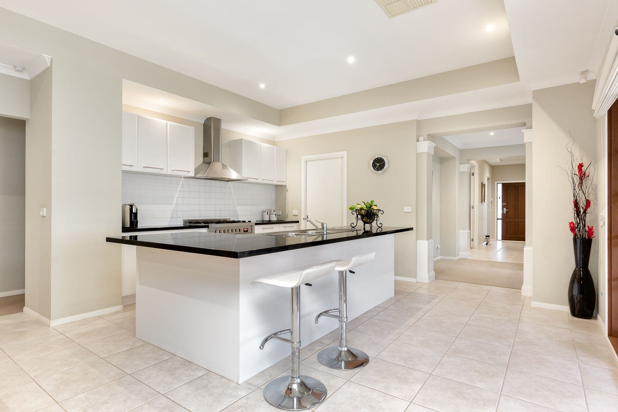 8 Atkinson Drive, Berwick VIC 3806, Berwick - Thumbnail 2