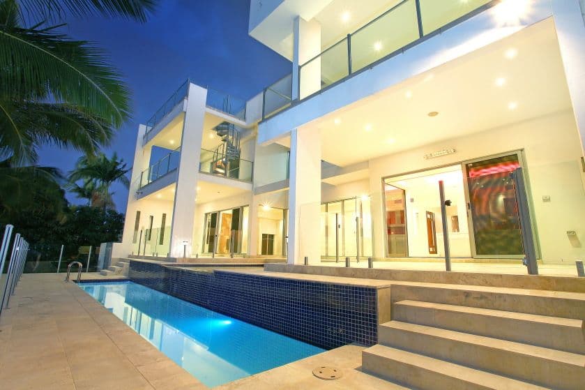 34 Weatherly Avenue, MERMAID WATERS QLD 4218, Mermaid Waters - Image 1