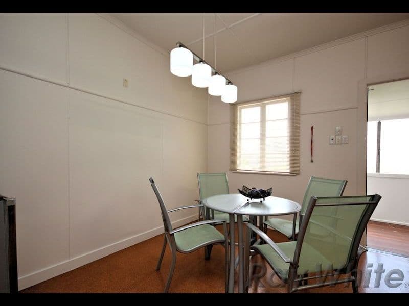 33 Bognuda Street, Bundamba QLD 4304, Bundamba - Thumbnail 2