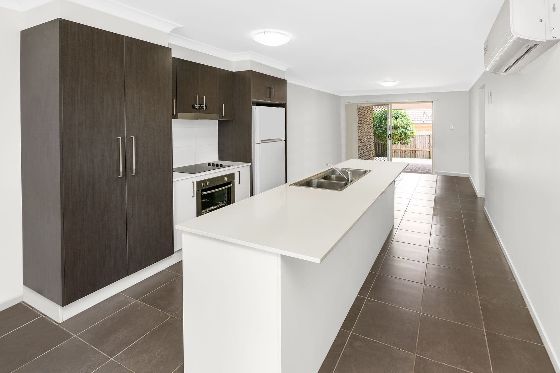 33 Sullivan Street, Dakabin QLD 4503, Dakabin - Thumbnail 7