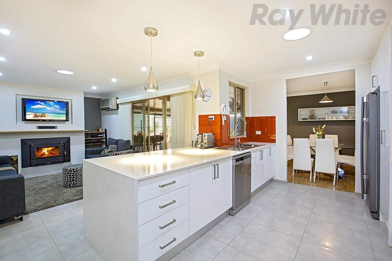 86 Jacaranda Crescent, Casula NSW 2170, Casula - Thumbnail 5
