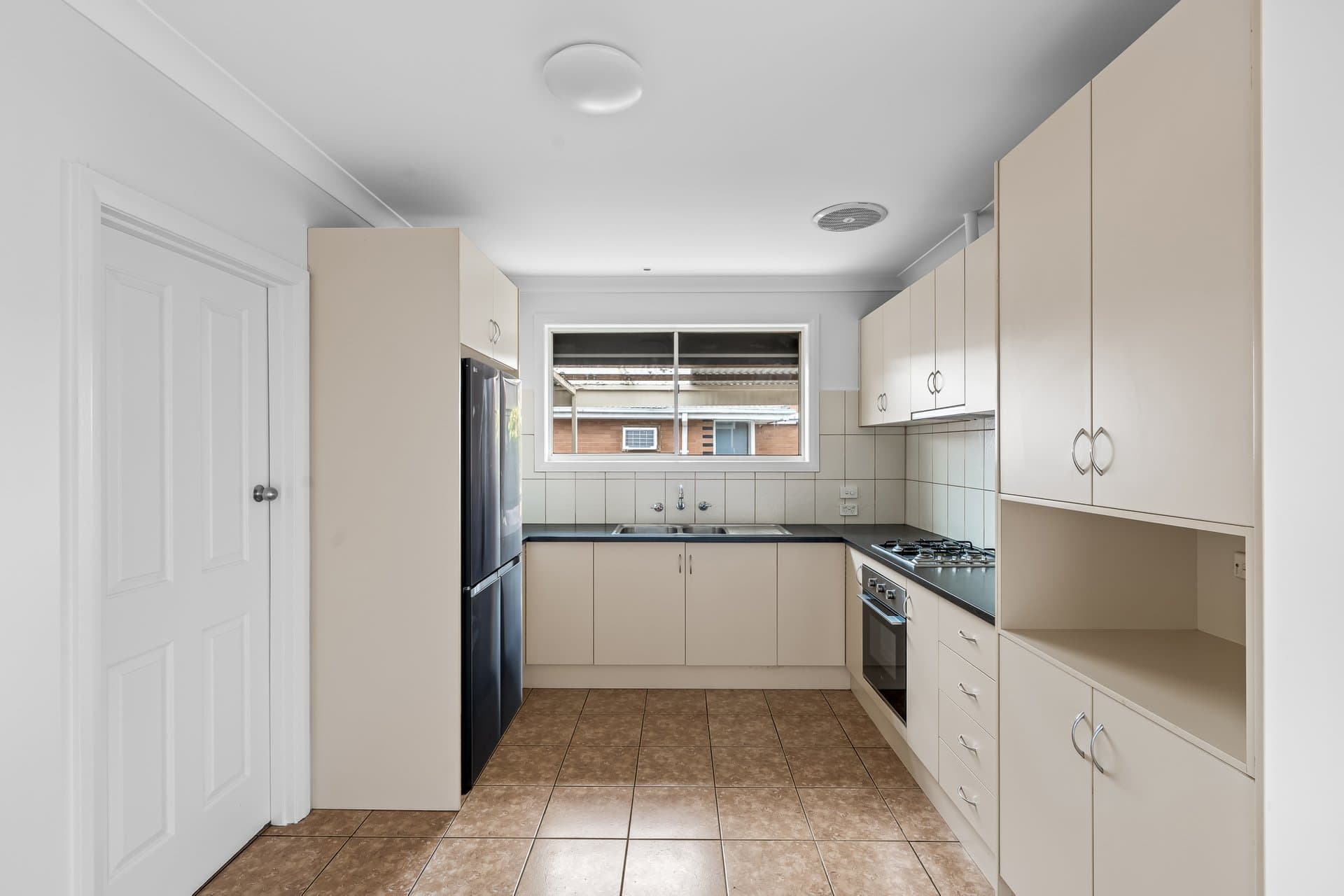 2/24 Burton Street, Lalor - Thumbnail 4