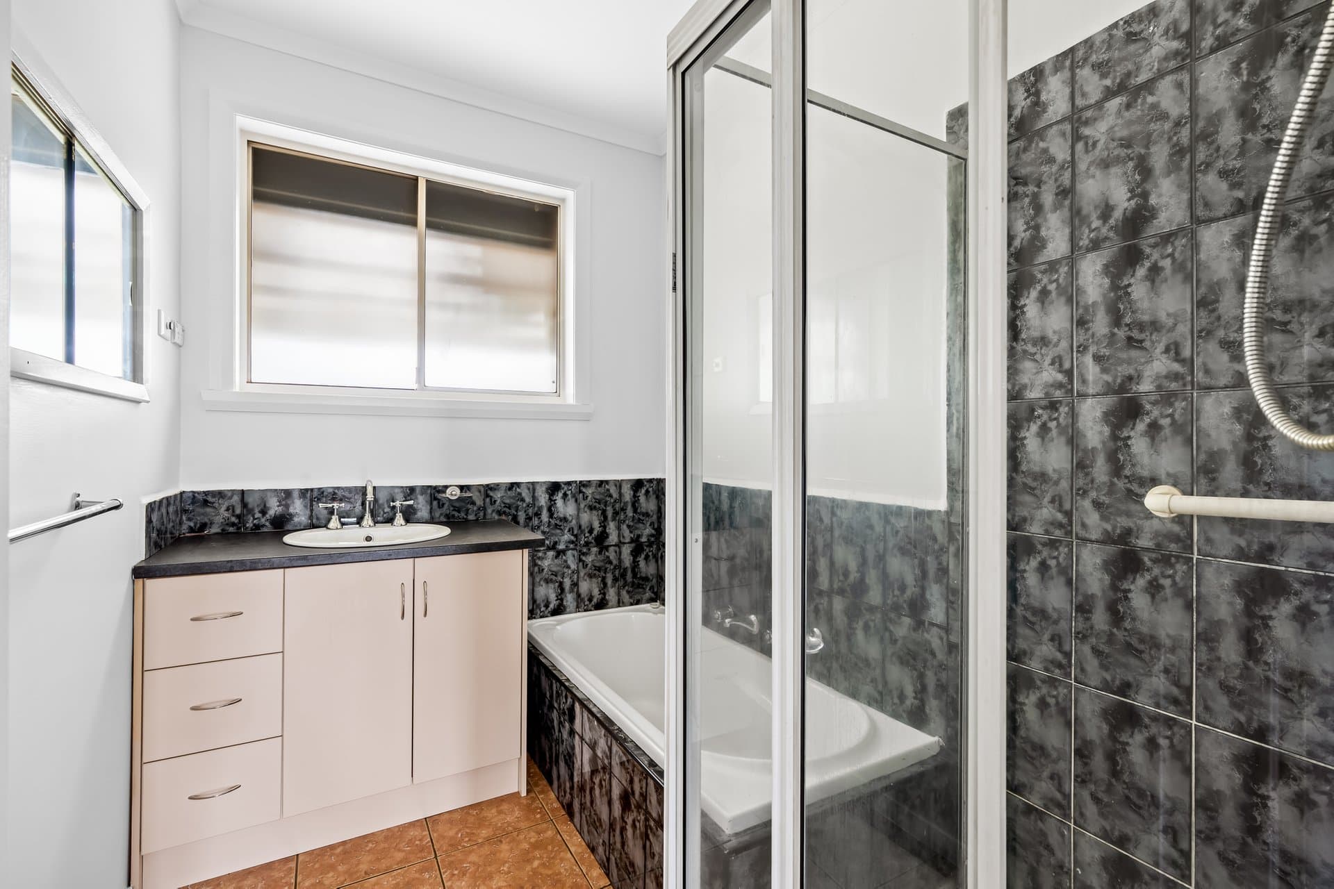 2/24 Burton Street, Lalor - Thumbnail 8
