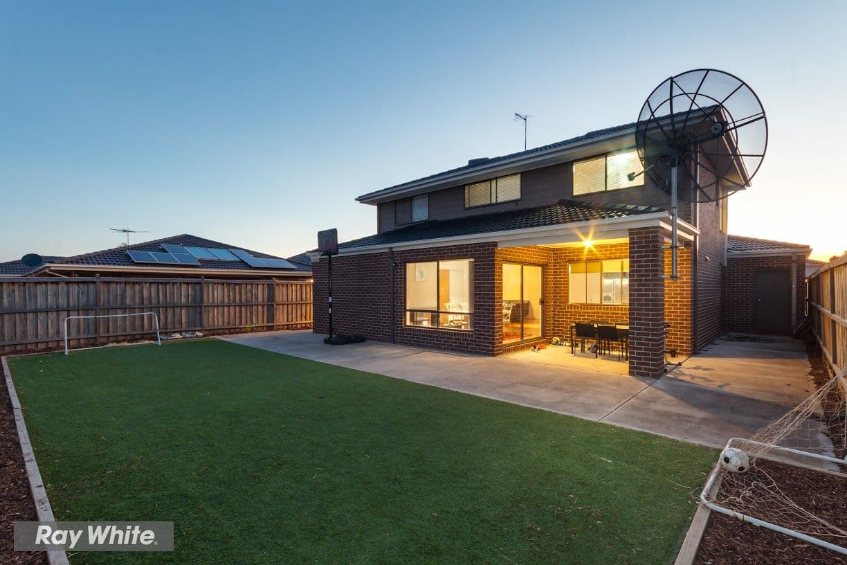 17 Rowan Avenue, WILLIAMS LANDING VIC 3027, Williams Landing - Thumbnail 6