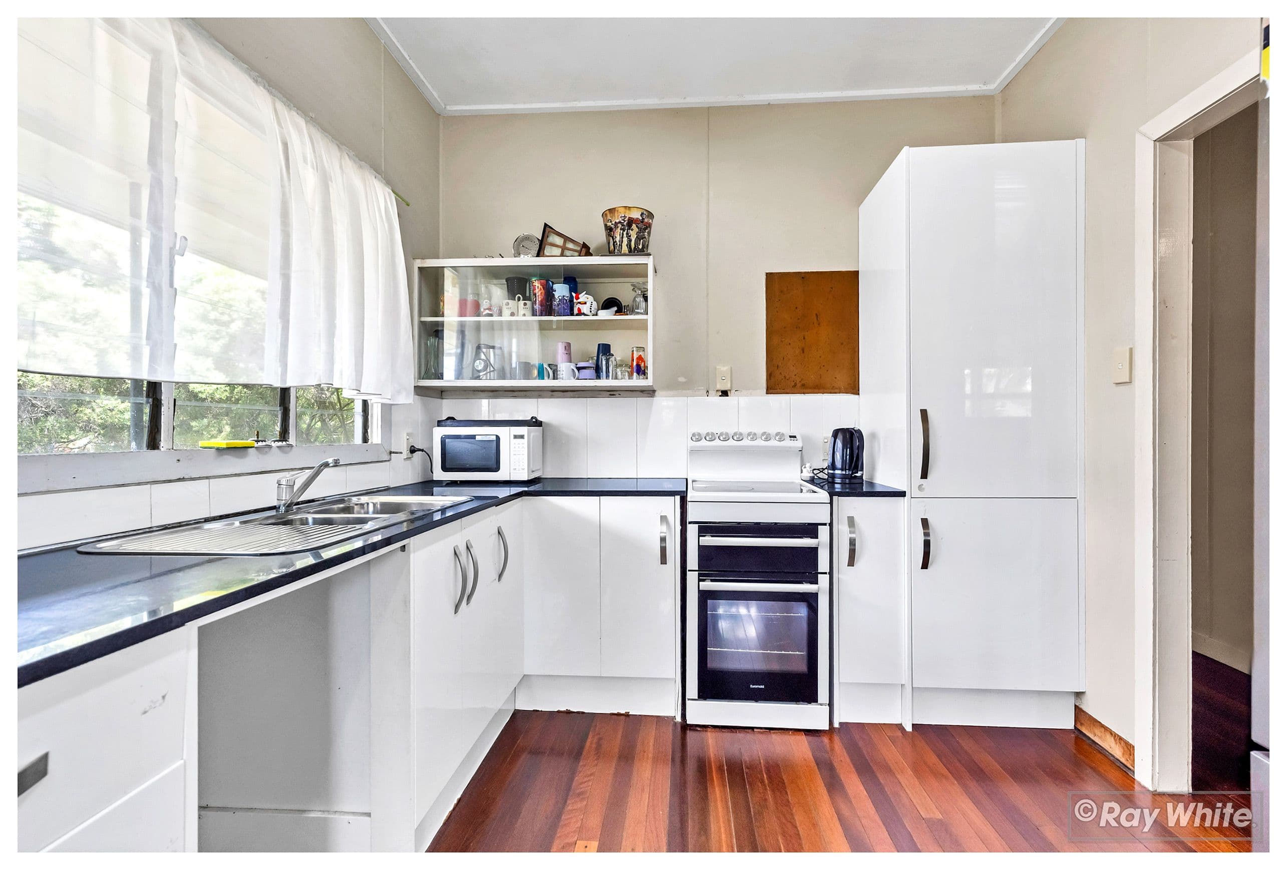 116 Livingstone Street, Berserker QLD 4701, Berserker - Thumbnail 3