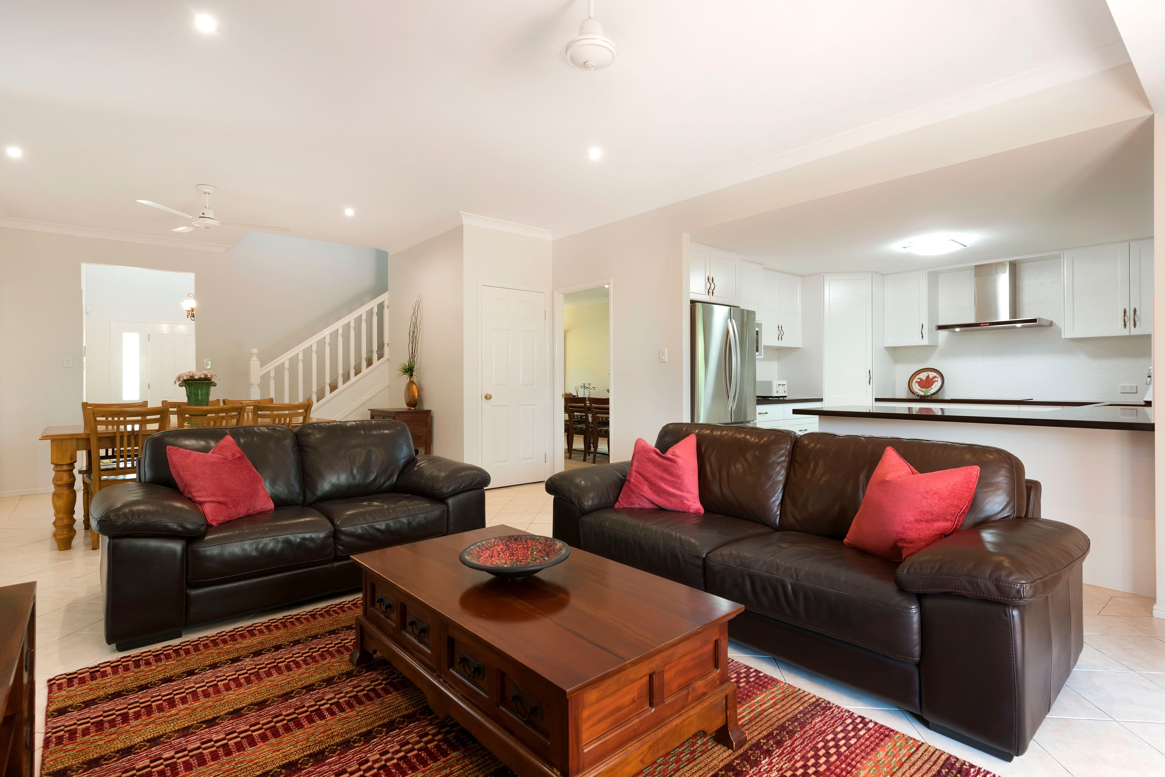 45 Conda Place, Carindale QLD 4152, Carindale - Thumbnail 2