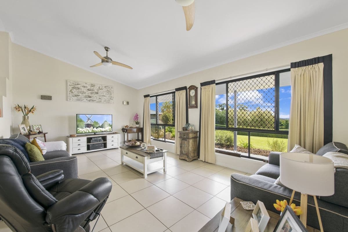 6 Schulz Street, Highfields QLD 4352, Highfields - Thumbnail 3