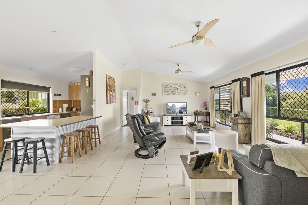 6 Schulz Street, Highfields QLD 4352, Highfields - Thumbnail 4