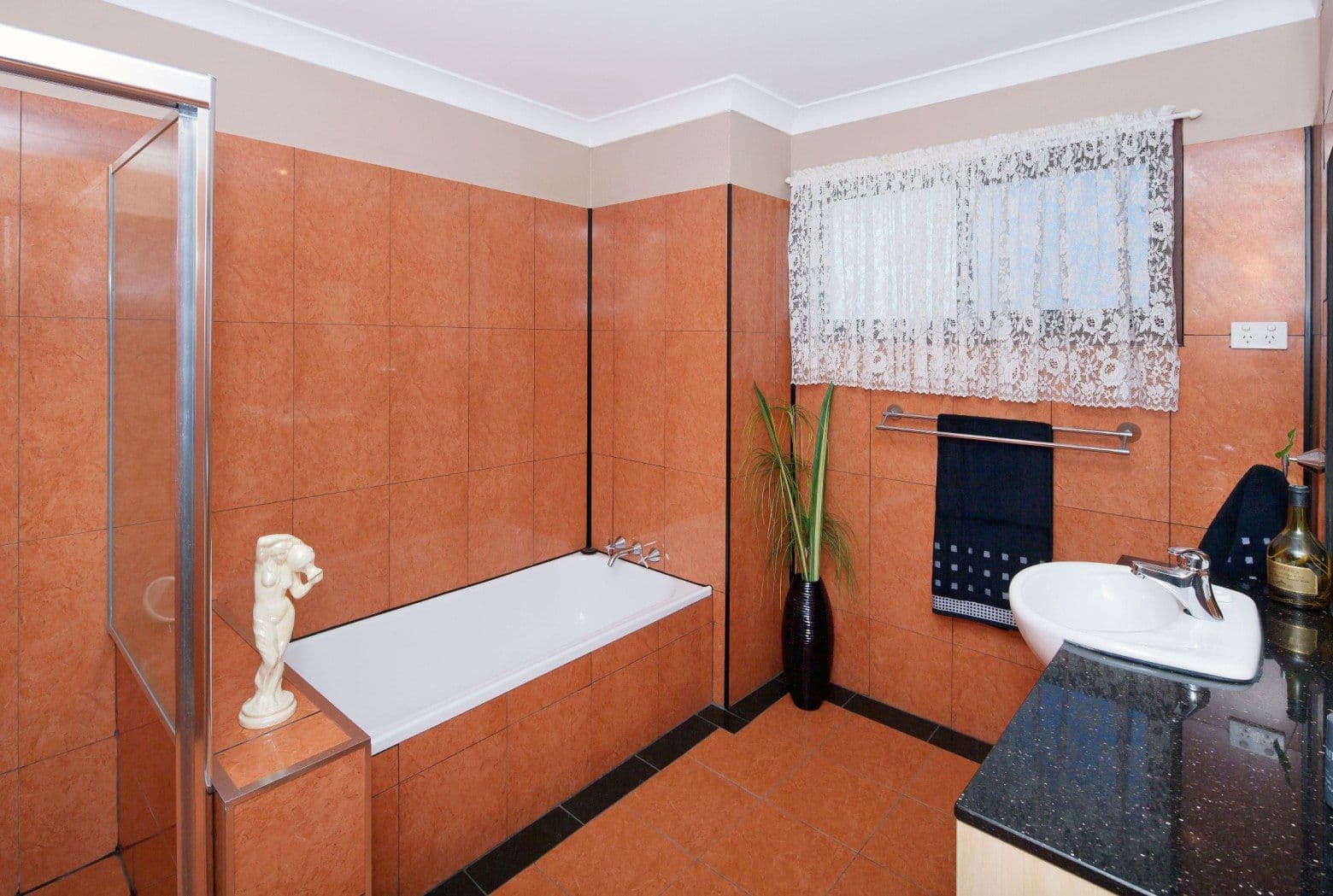 198 Marine Parade, LABRADOR QLD 4215, Labrador - Thumbnail 6