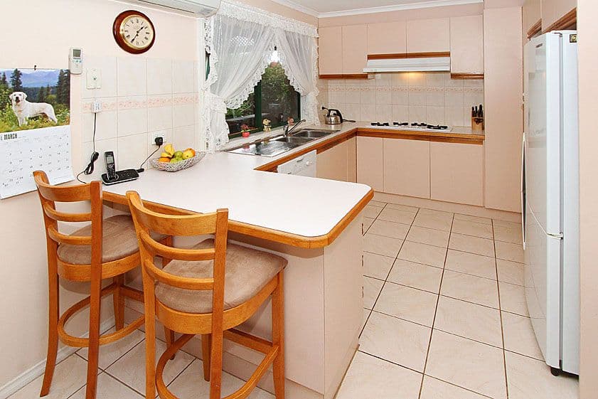 11 Bradley Drive, MILL PARK VIC 3082, Mill Park - Thumbnail 2