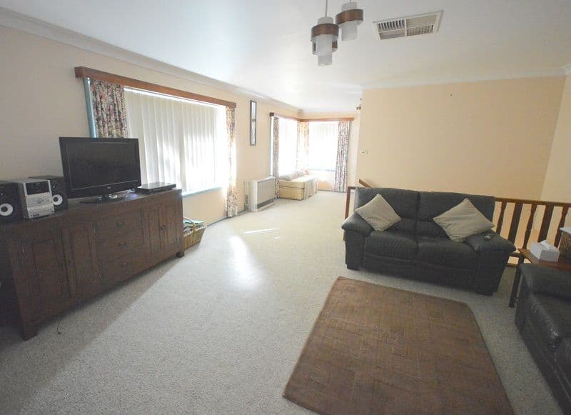 31 Wollowra Street, Cowra NSW 2794, Cowra - Thumbnail 2