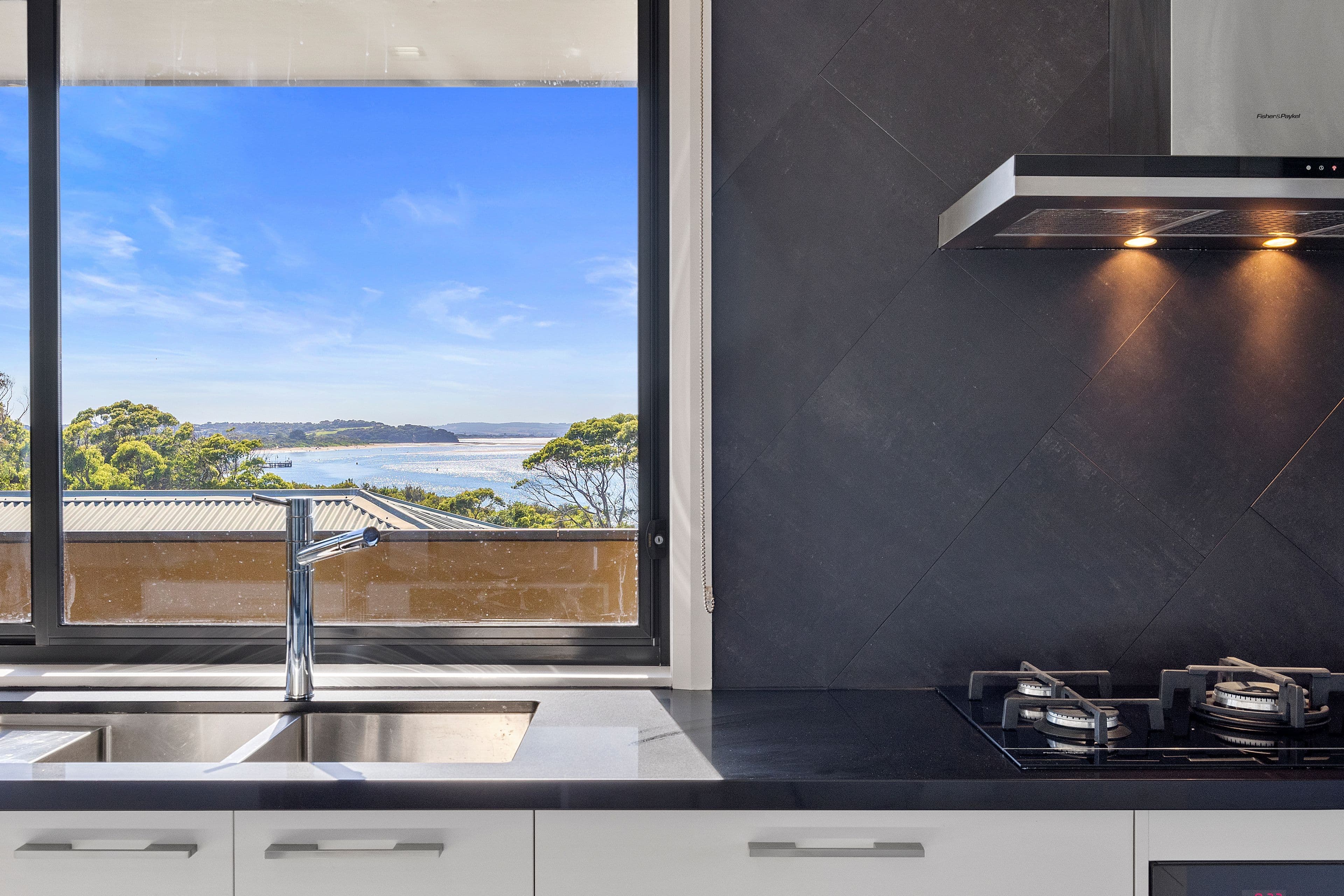 10 Hillside Avenue, Inverloch VIC 3996, Inverloch - Thumbnail 5