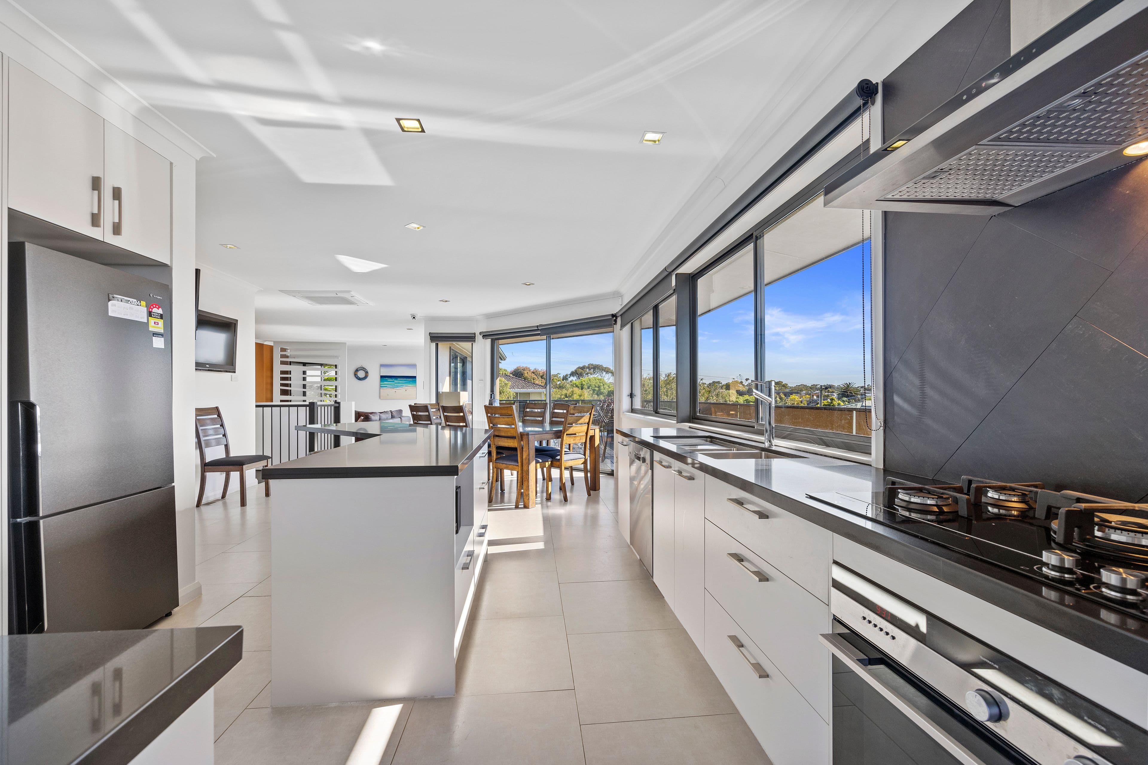 10 Hillside Avenue, Inverloch VIC 3996, Inverloch - Thumbnail 6