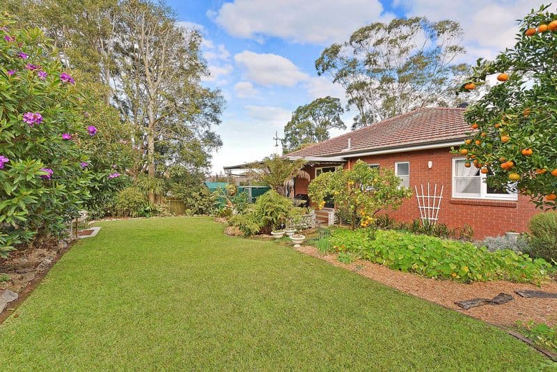 36 Lockerbie Road, Thornleigh NSW 2120, Thornleigh - Thumbnail 2