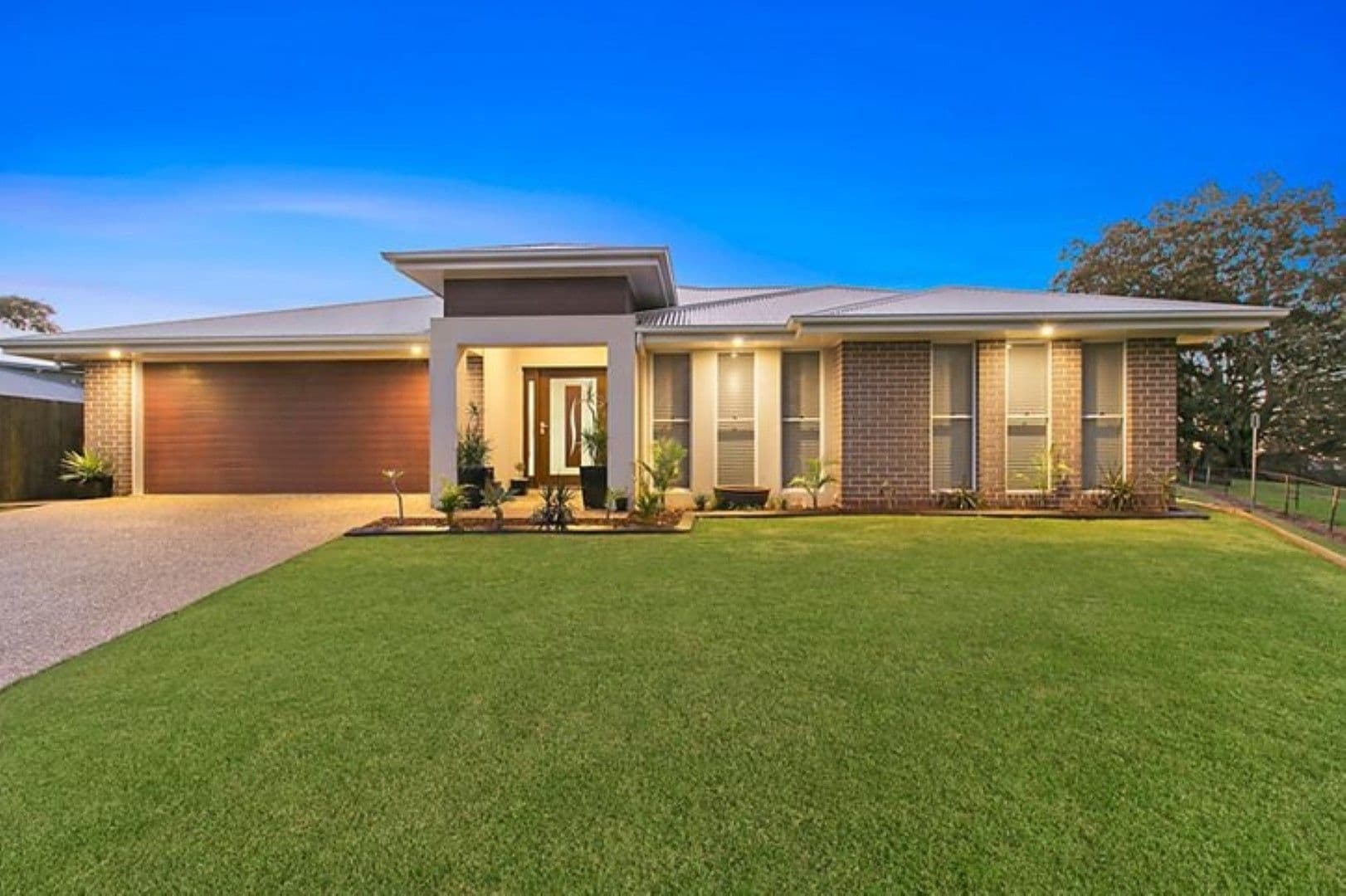 1 Enfield Court, MOUNT LOFTY QLD 4350, Mount Lofty - Image 1