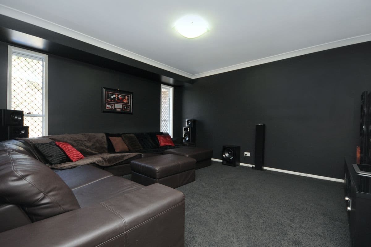 1 Enfield Court, MOUNT LOFTY QLD 4350, Mount Lofty - Thumbnail 3