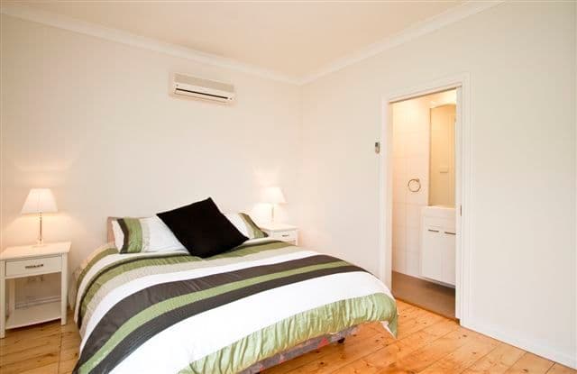 10 North Crescent, HEIDELBERG WEST VIC 3081, Heidelberg West - Thumbnail 4