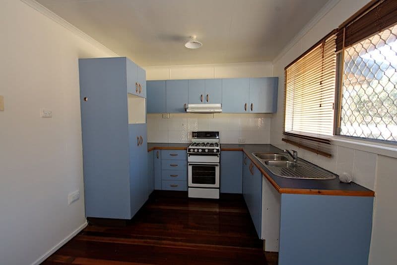 13 Eyre Street, LEICHHARDT QLD 4305, Leichhardt - Thumbnail 2