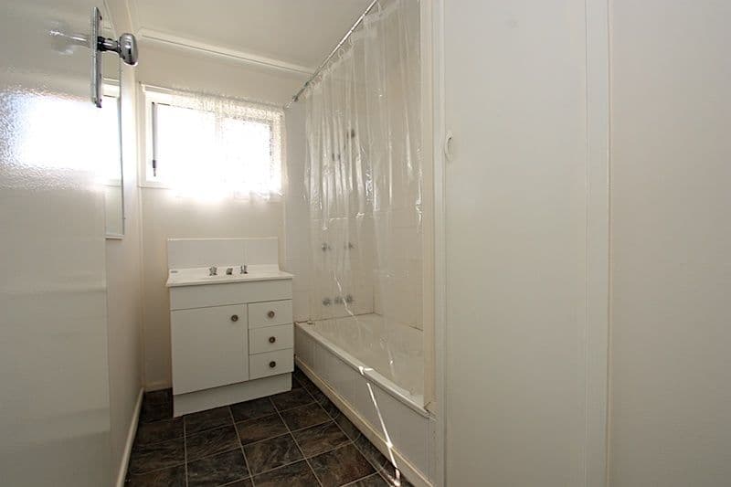 13 Eyre Street, LEICHHARDT QLD 4305, Leichhardt - Thumbnail 6