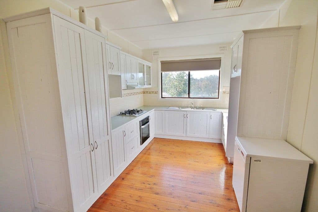 78 Victoria Gully Road, Young - Thumbnail 2
