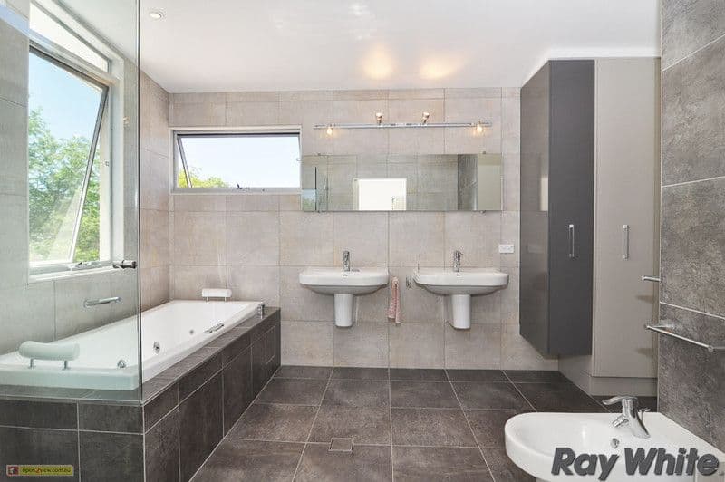60  La Perouse Street, GRIFFITH ACT 2603, Griffith - Thumbnail 5