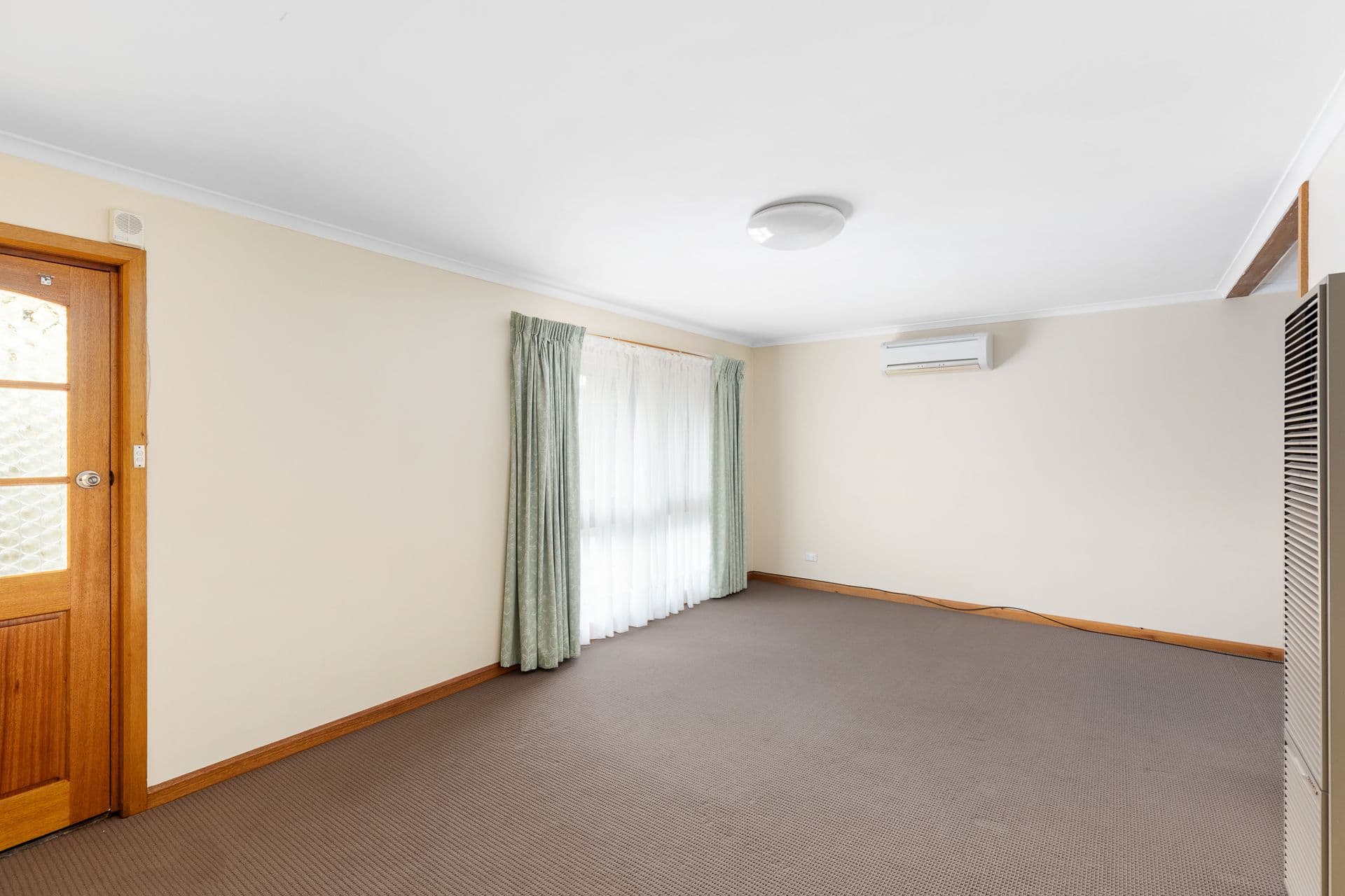 6 Kalimna Crescent, Mount Gambier SA 5290, Mount Gambier - Thumbnail 4