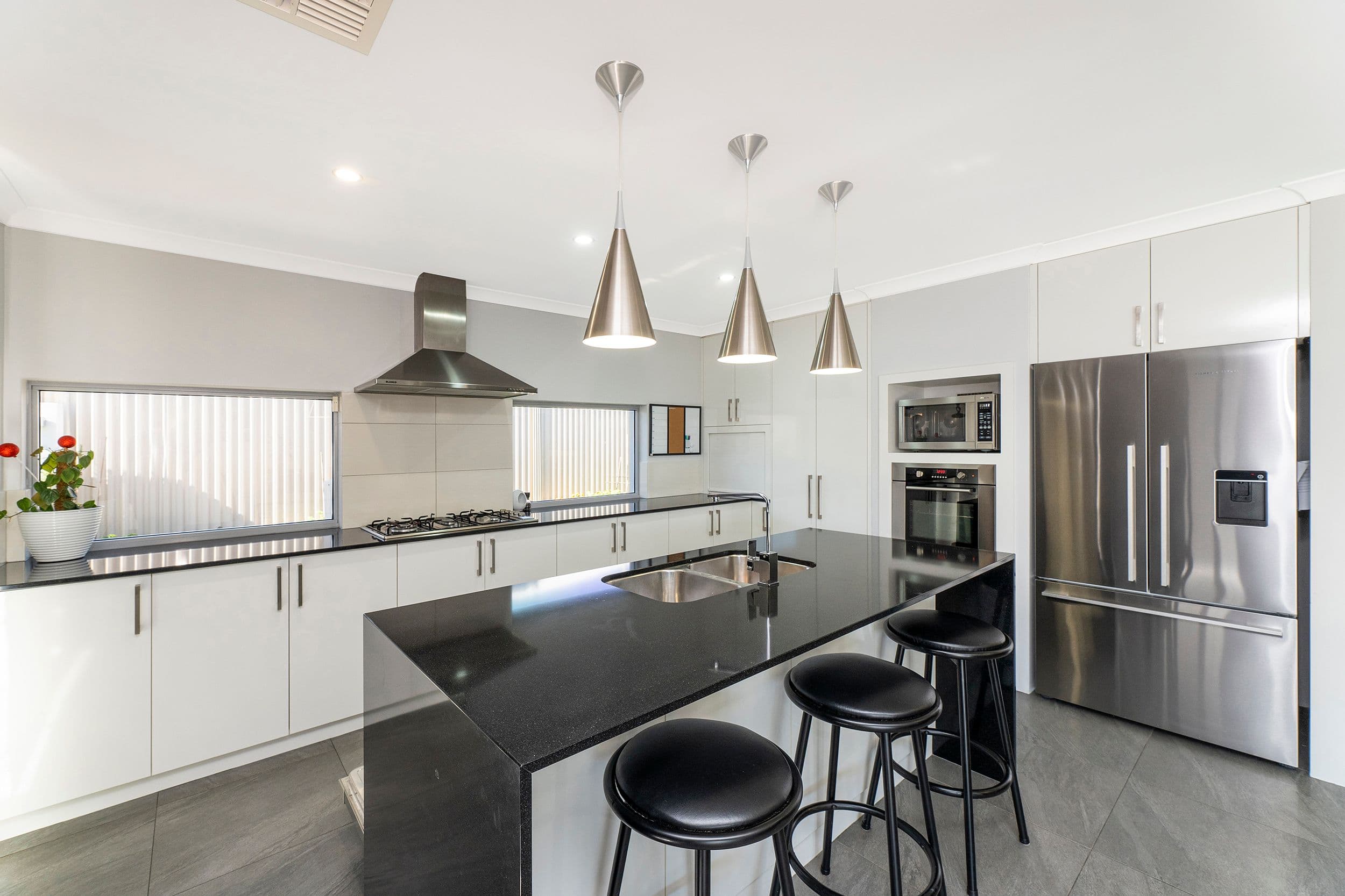 15 Trivalve Road, Baldivis WA 6171, Baldivis - Thumbnail 2