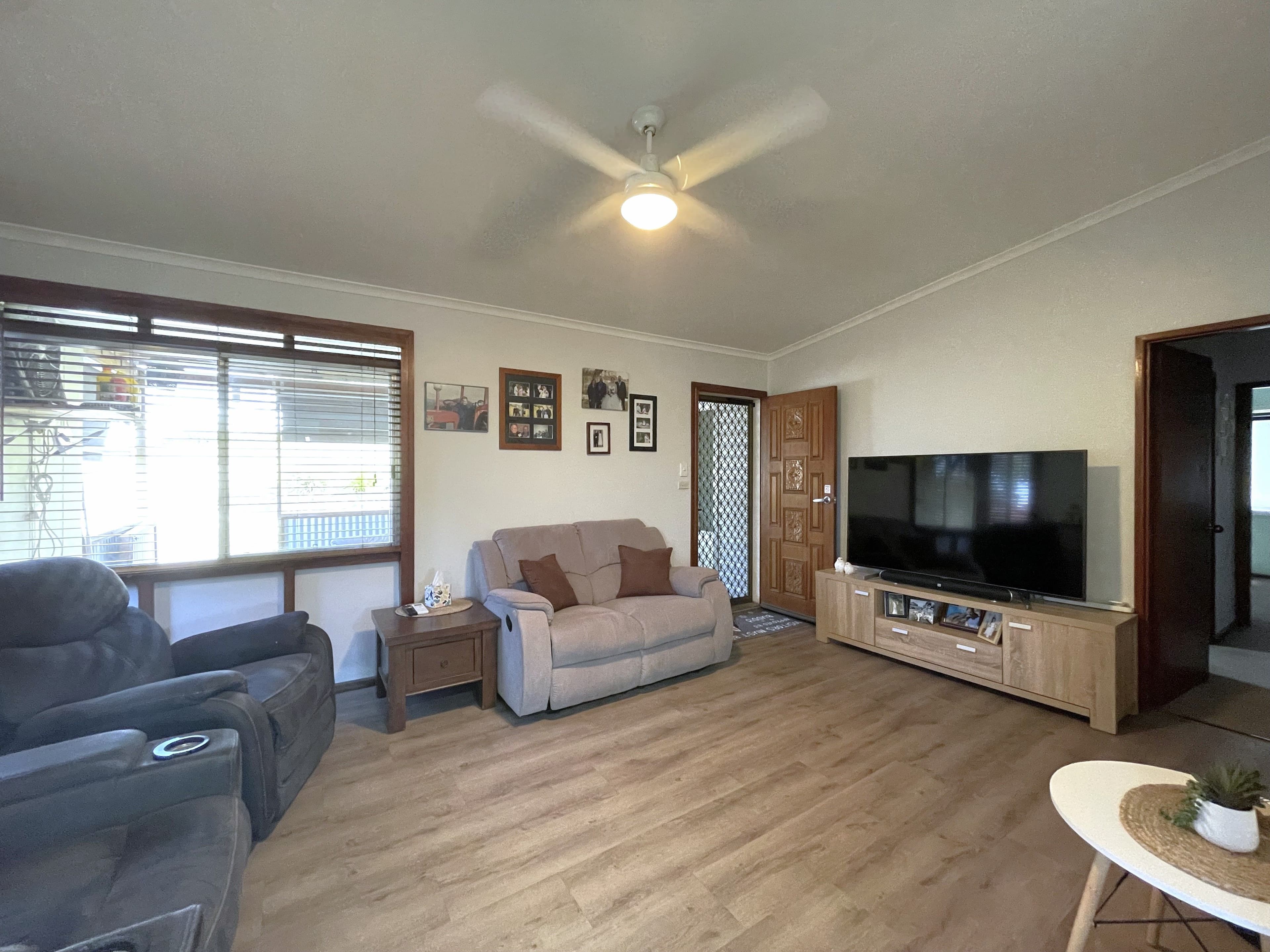 17 Francis Avenue, Gundagai NSW 2722, Gundagai - Thumbnail 3