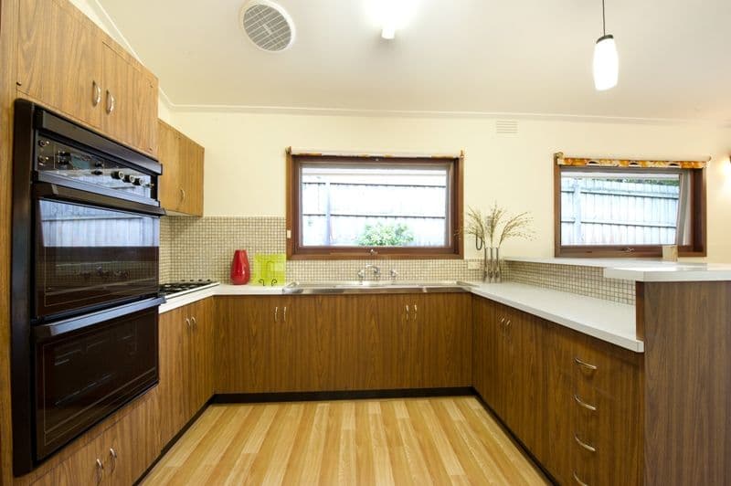 15 Polaris Drive, DONCASTER EAST VIC 3109, Doncaster East - Thumbnail 4