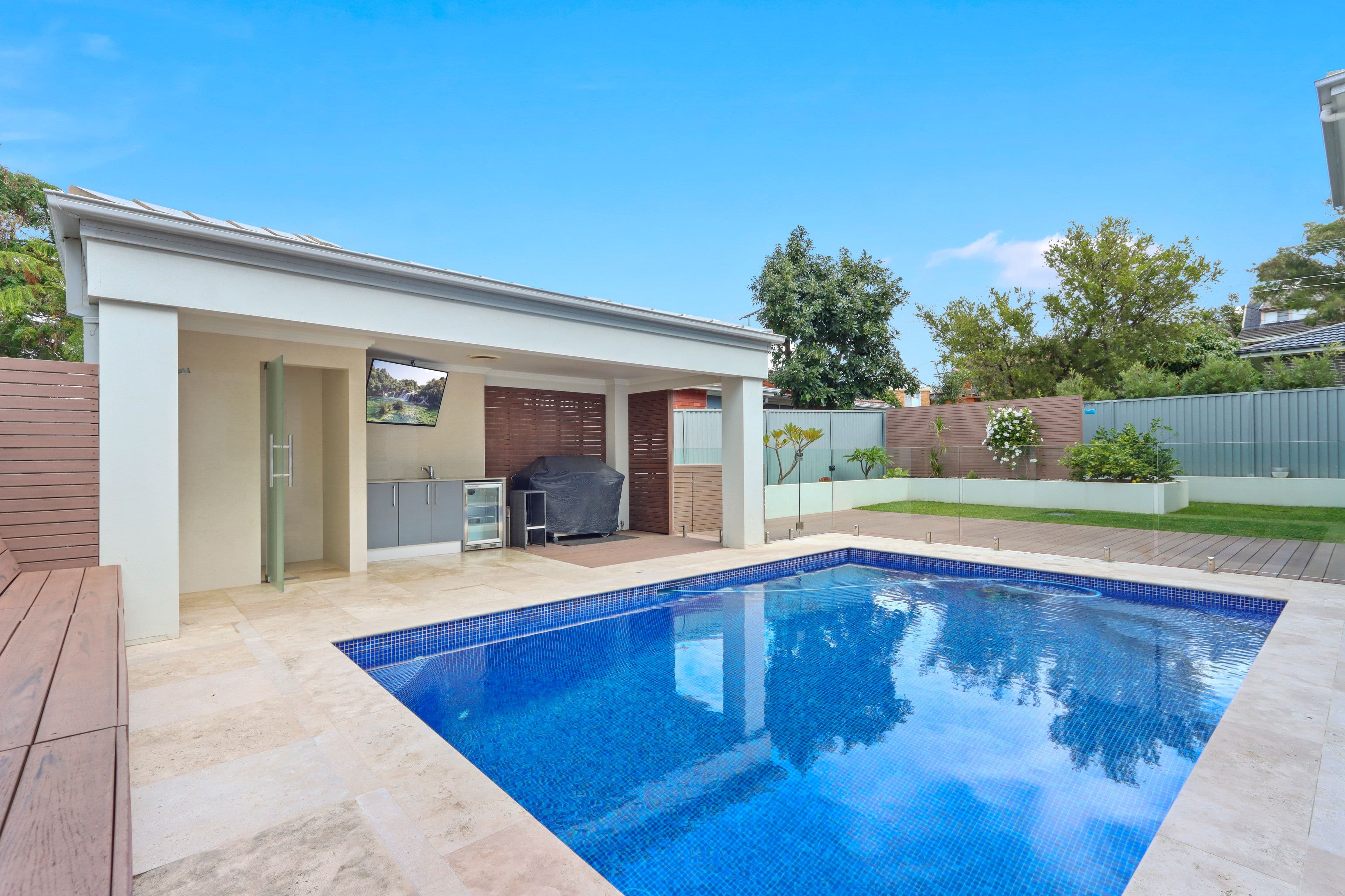 4 Warwick Street, Sylvania NSW 2224, Sylvania - Thumbnail 2