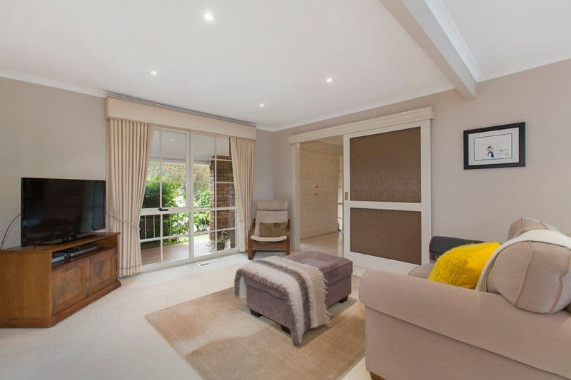 6 Kingsmead Court, Dingley Village VIC 3172, Dingley Village - Thumbnail 4