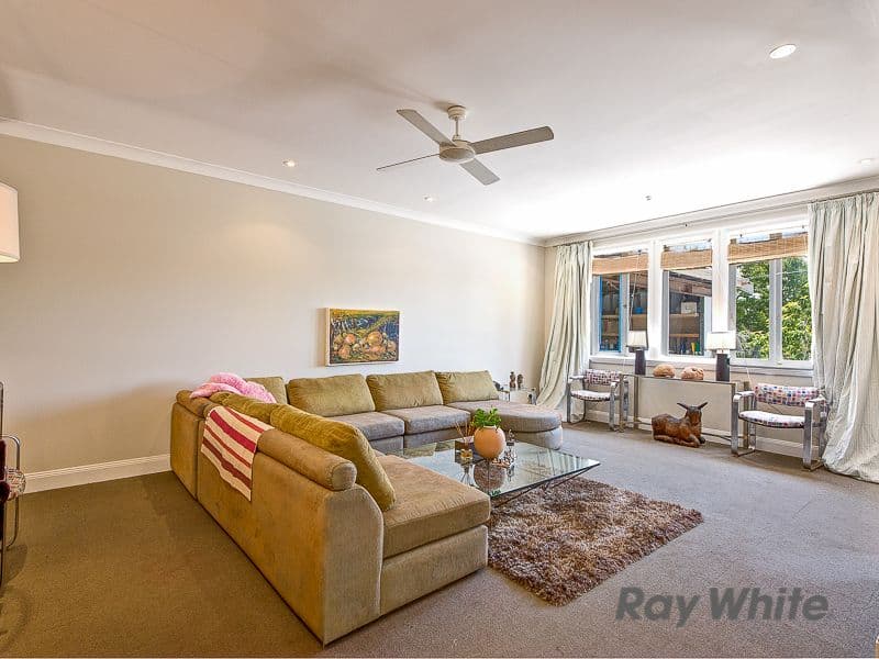 11 Uxbridge Street, GRANGE QLD 4051, Grange - Thumbnail 3