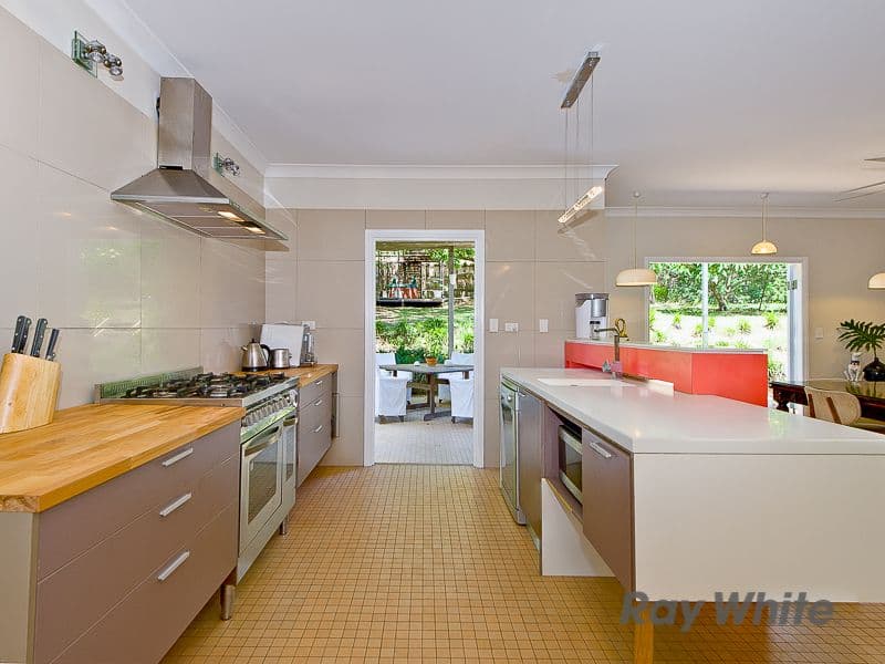 11 Uxbridge Street, GRANGE QLD 4051, Grange - Thumbnail 6