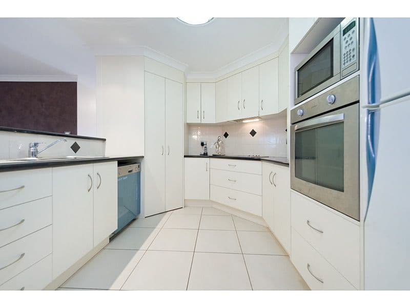 17 Goldfinch Drive, PARKHURST QLD 4702, Parkhurst - Thumbnail 3