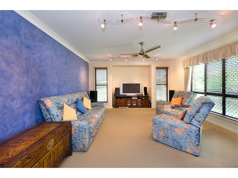 17 Goldfinch Drive, PARKHURST QLD 4702, Parkhurst - Thumbnail 4