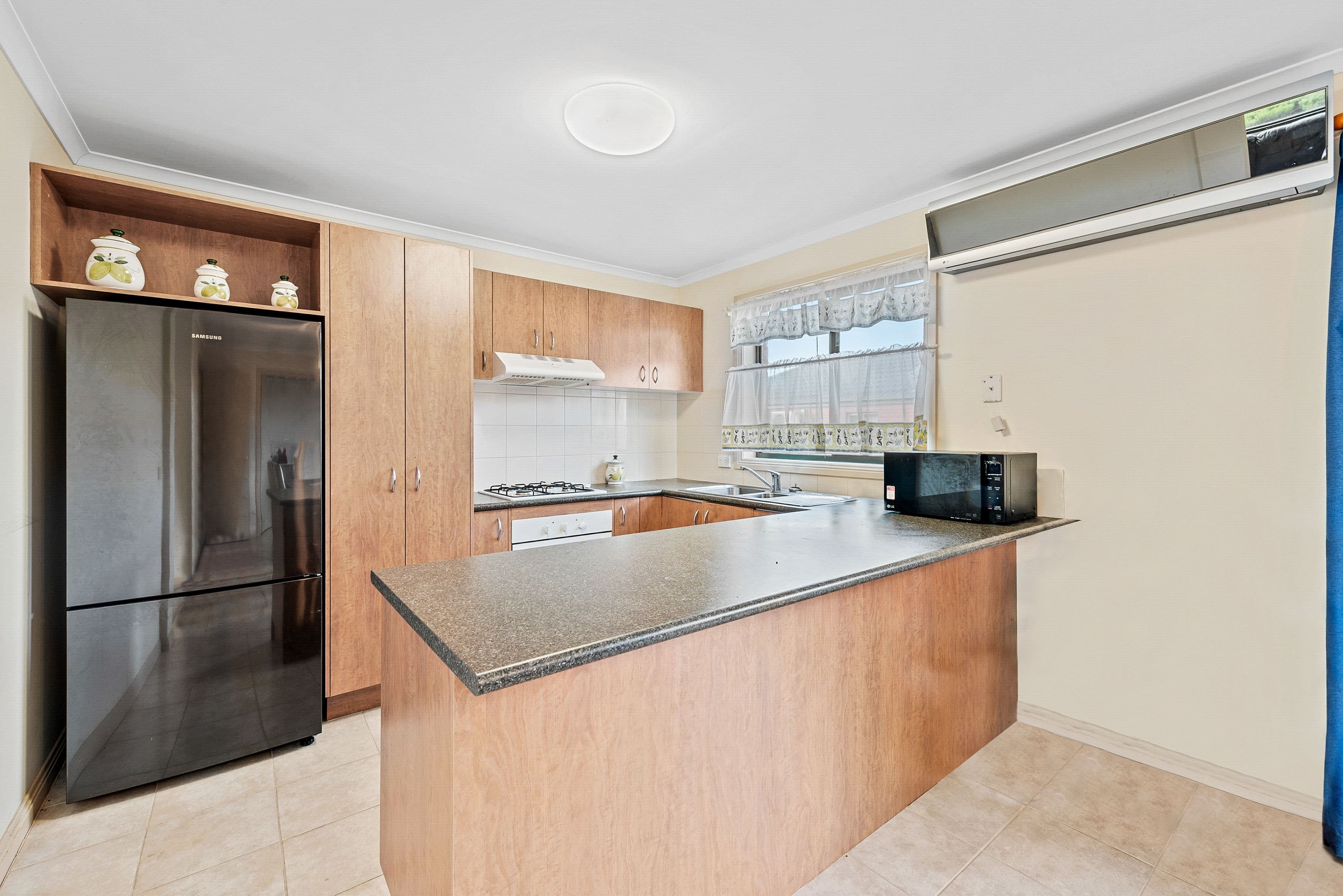 7 Regan Street, St Albans VIC 3021, St Albans - Thumbnail 2