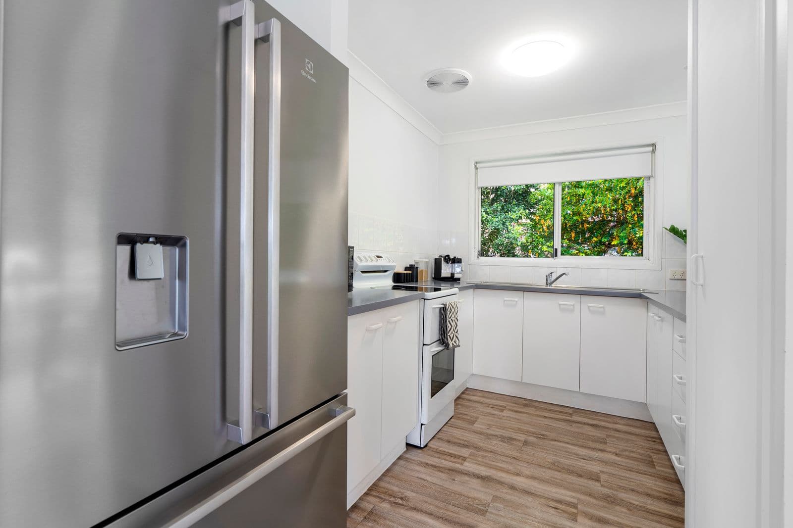 4 Correa Court, Elanora QLD 4221, Elanora - Thumbnail 8