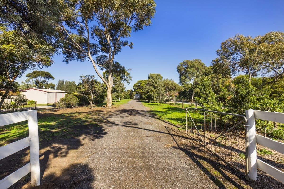 533 Sayers Road, Hoppers Crossing VIC 3029, Hoppers Crossing - Thumbnail 3