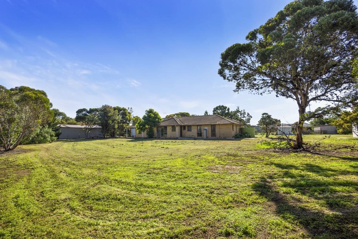 533 Sayers Road, Hoppers Crossing VIC 3029, Hoppers Crossing - Thumbnail 5