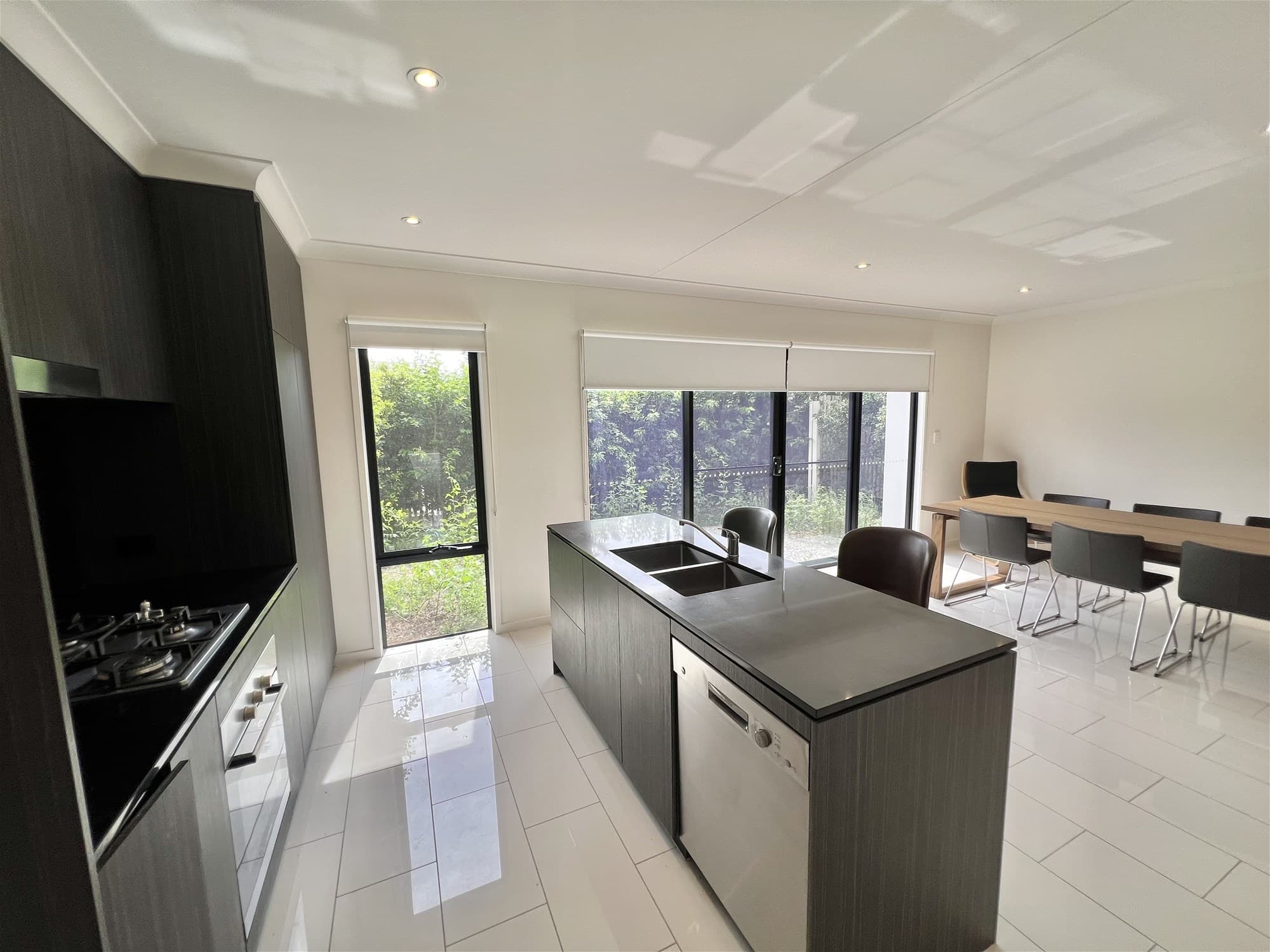 LOGANLEA, QLD, Loganlea - Image 1
