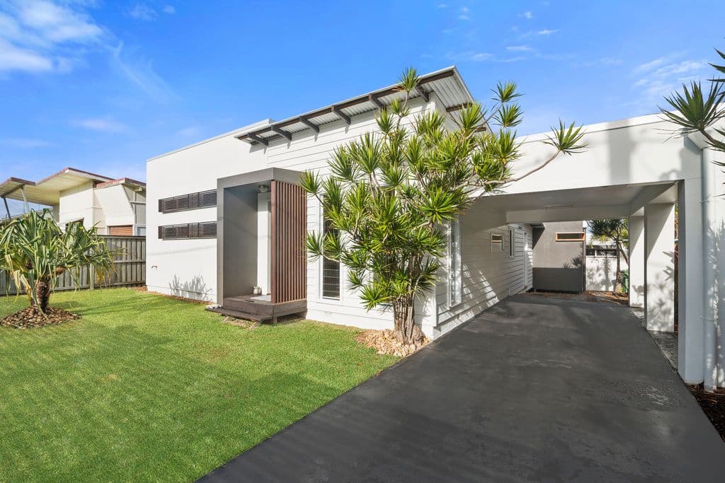 400 Coolangatta Road, Bilinga QLD 4225, Bilinga - Thumbnail 2