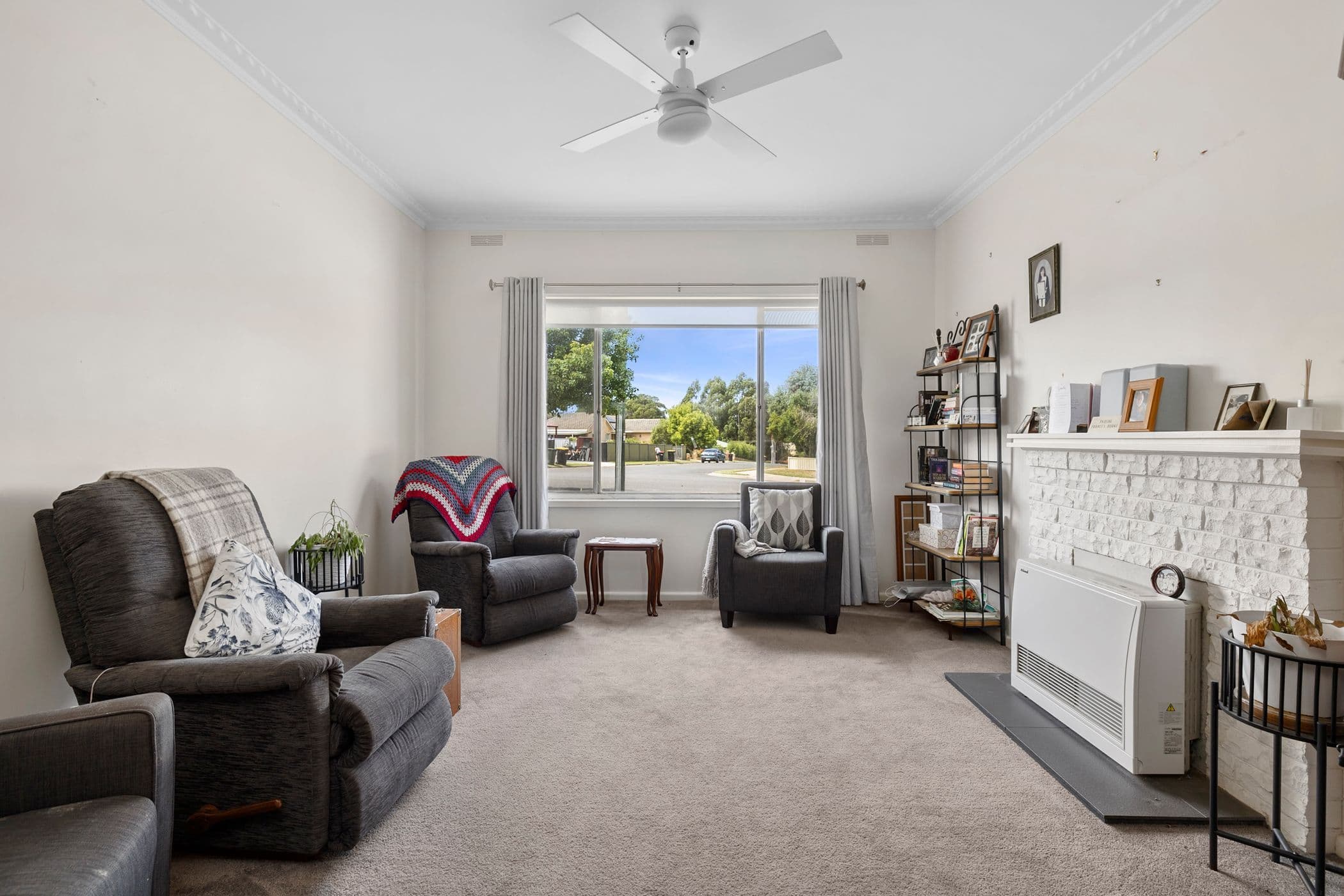 22 Walker Street, Stawell VIC 3380, Stawell - Thumbnail 2