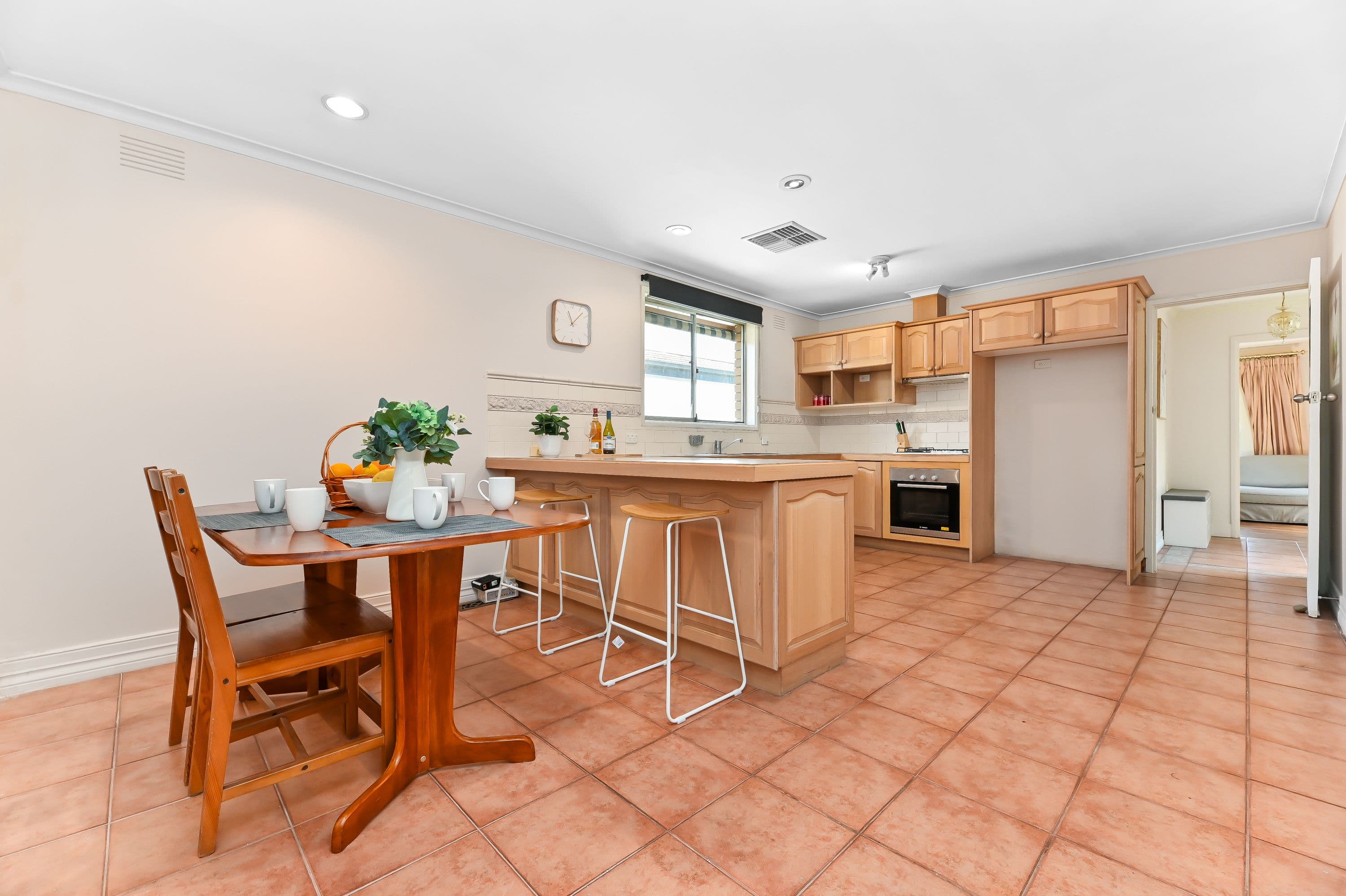 2 Kellaway Street, Mount Waverley VIC 3149, Mount Waverley - Thumbnail 5