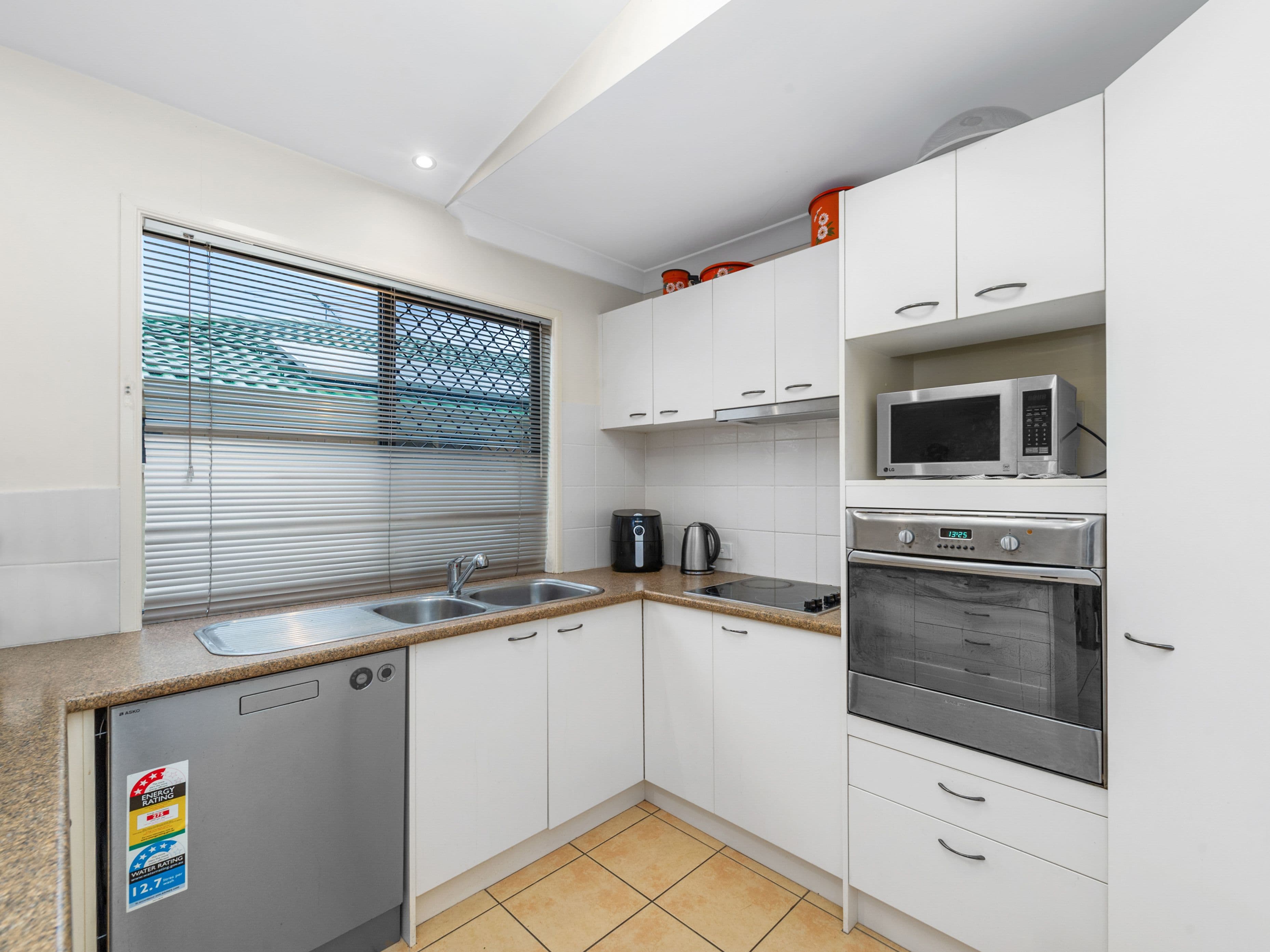 5 Woodland Close, Bracken Ridge QLD 4017, Bracken Ridge - Thumbnail 5