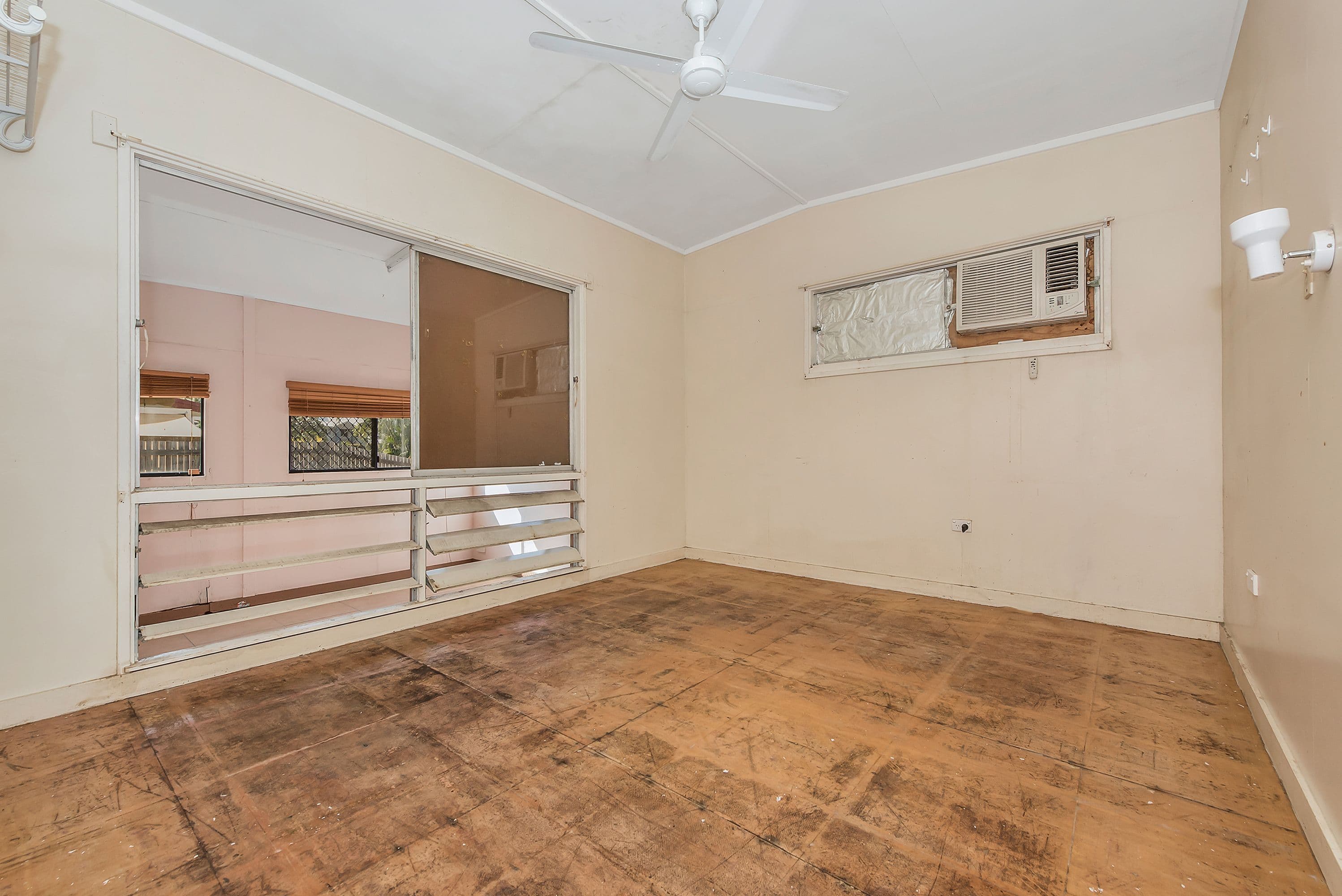 5 Cordelia Avenue, Cranbrook QLD 4814, Cranbrook - Thumbnail 3
